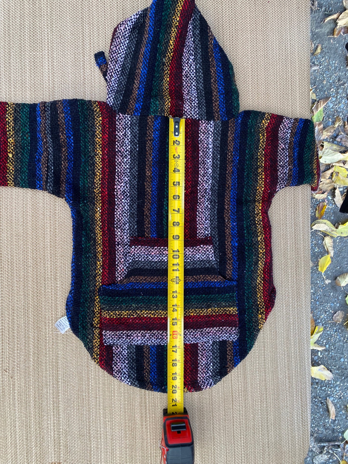Poncho artesanal para perrito